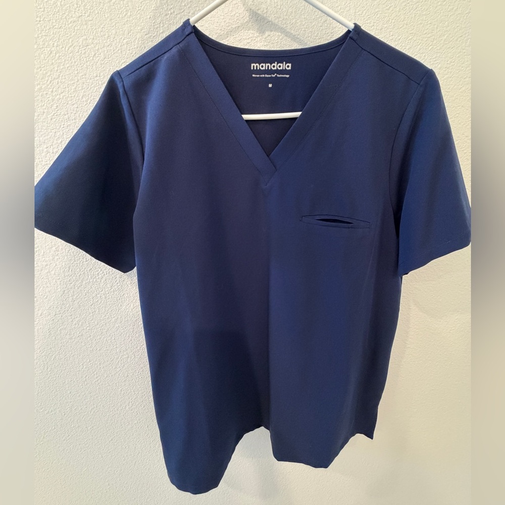 Mandala one pocket scrub top - Navy